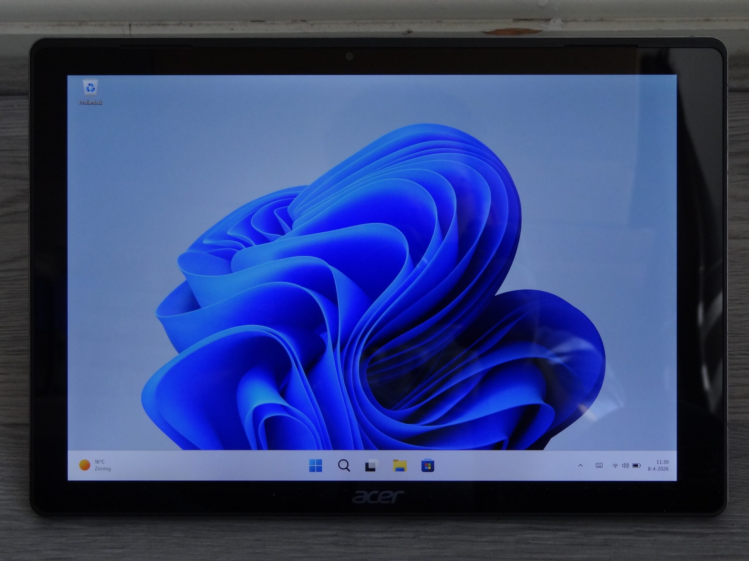 Acer Switch Alpha 12" Tablet